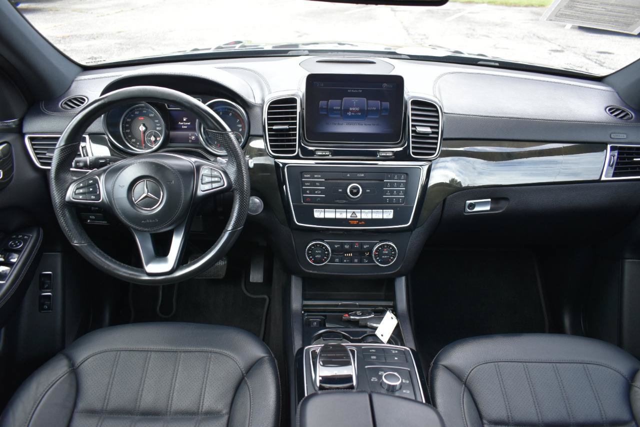 Used 2019 Mercedes-Benz GLS 450 4MATIC image 10