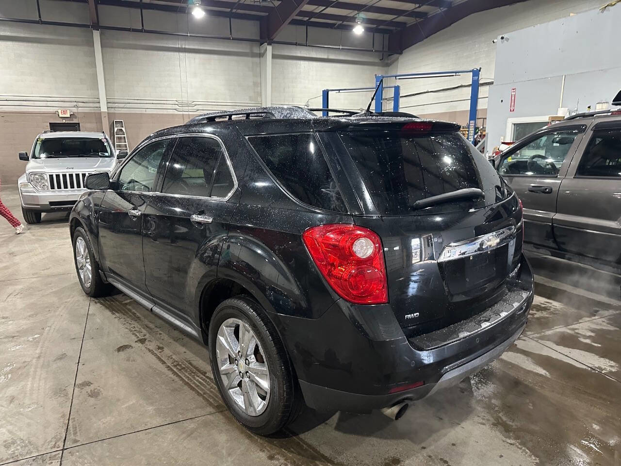 Used 2010 Chevrolet Equinox LTZ image 16