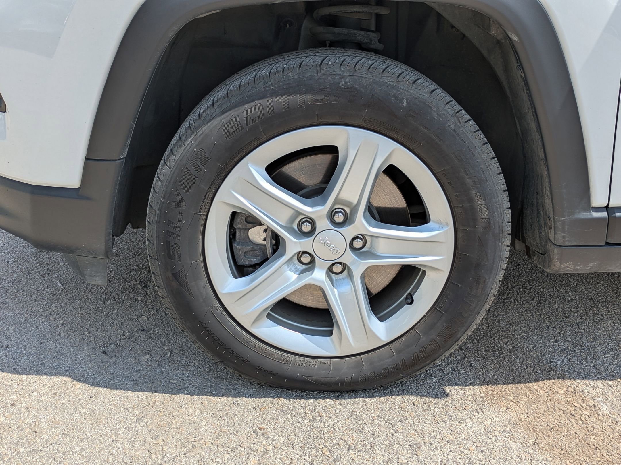 Used 2023 Jeep Compass Sport image 30