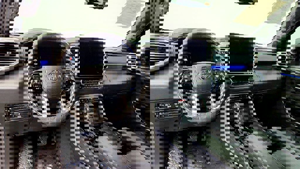 Used 2024 Toyota Sequoia Platinum image 12