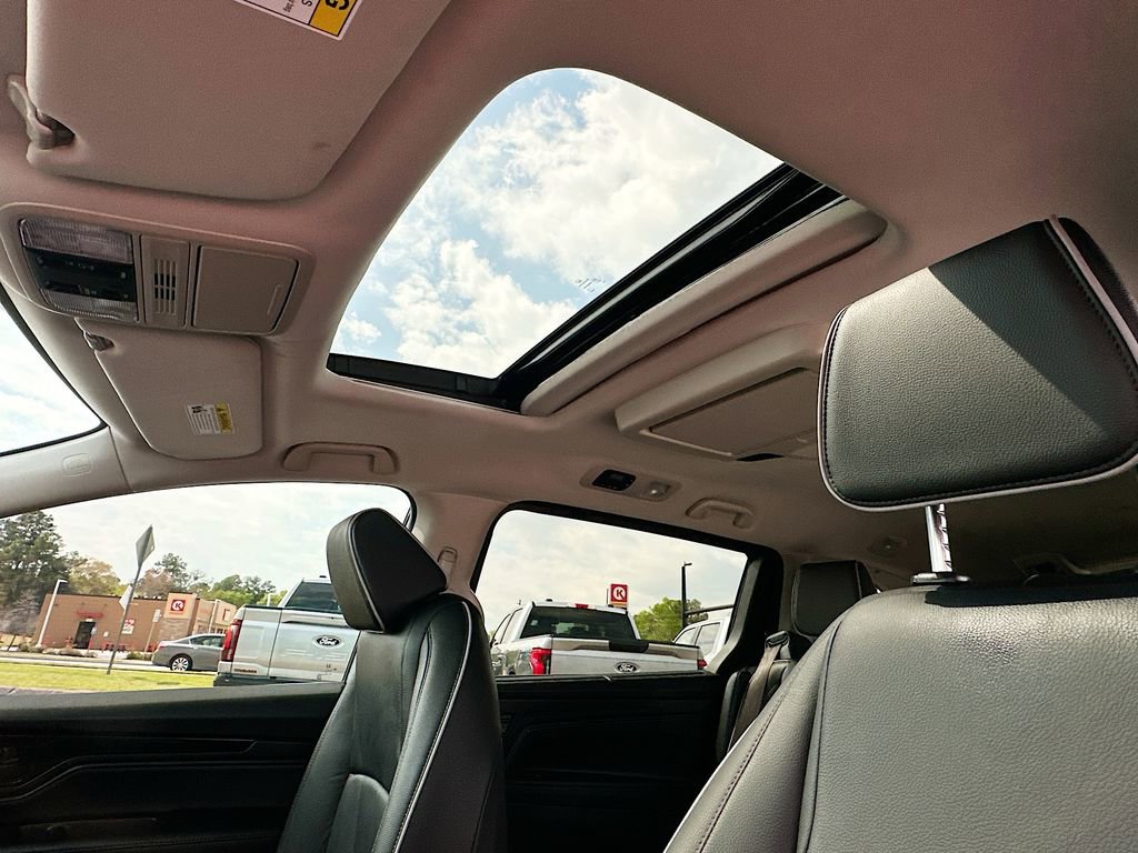 Used 2026 Honda Odyssey Touring image 11