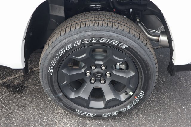New 2026 RAM 1500 4x4 Crew Cab image 24