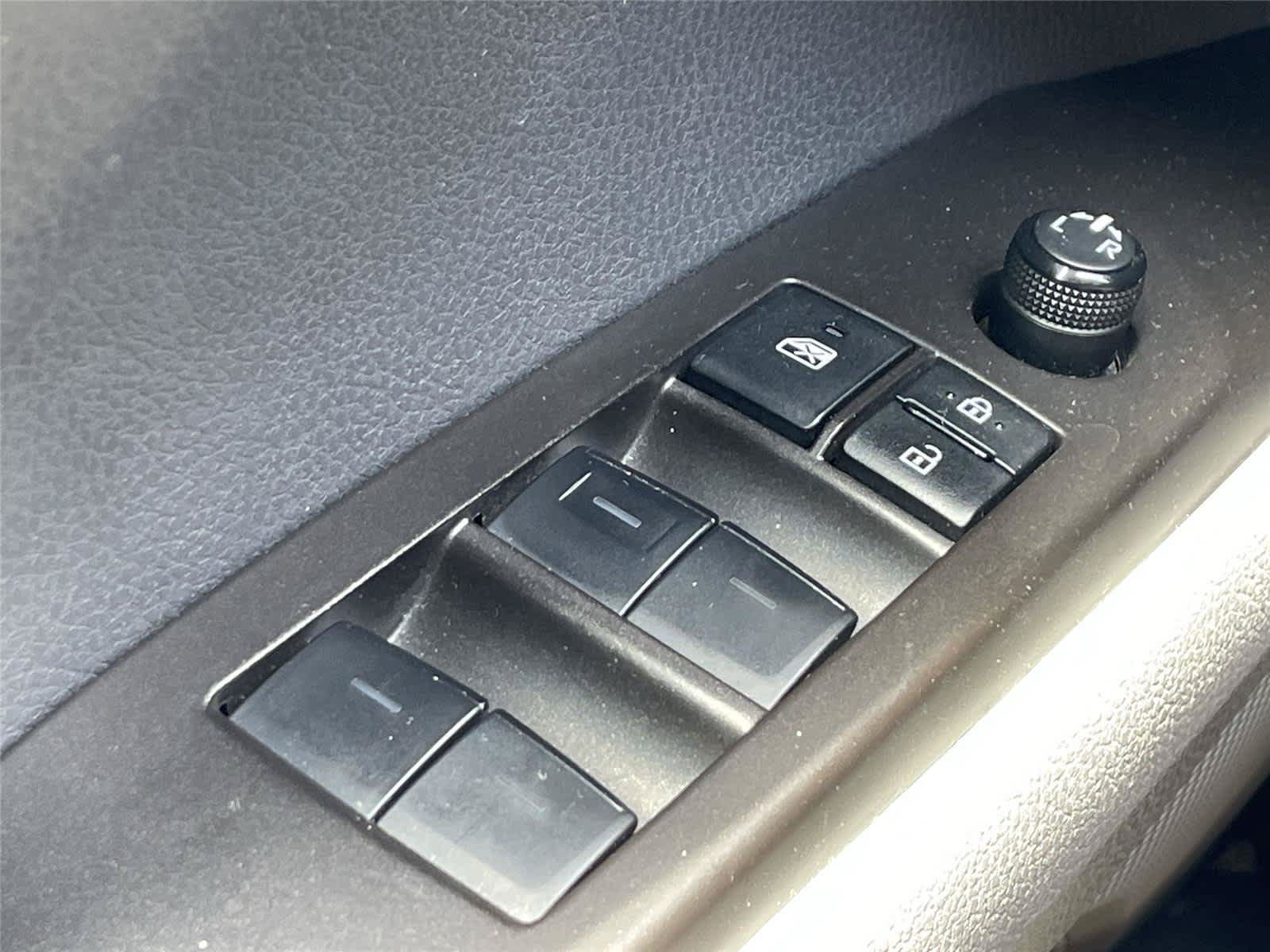 Used 2023 Toyota Camry LE FWD image 20