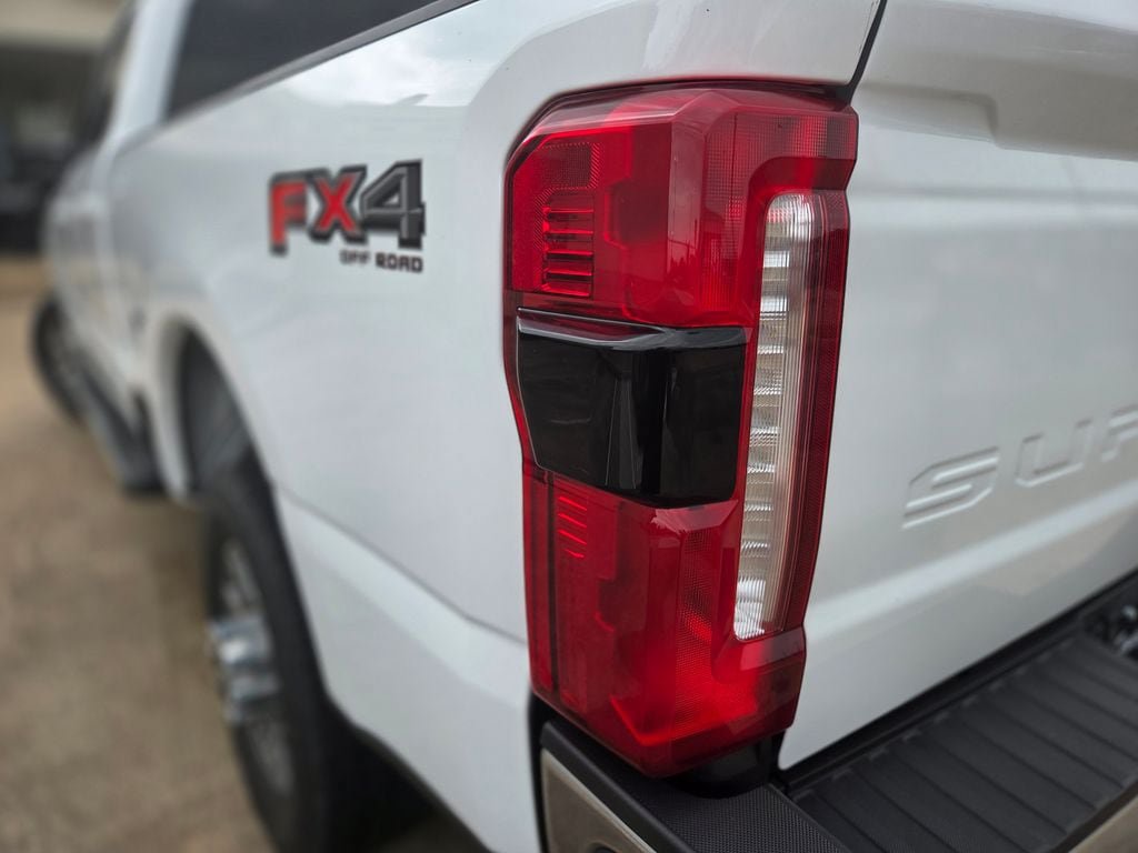 Used 2025 Ford F350 Lariat w/ FX4 Off-Road Package AWD/4WD image 33