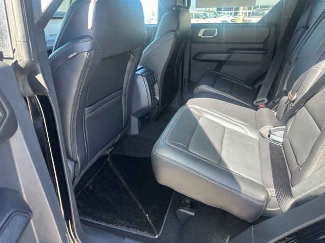 New 2026 Ford Bronco Outer Banks w/ Sasquatch Package AWD/4WD image 6