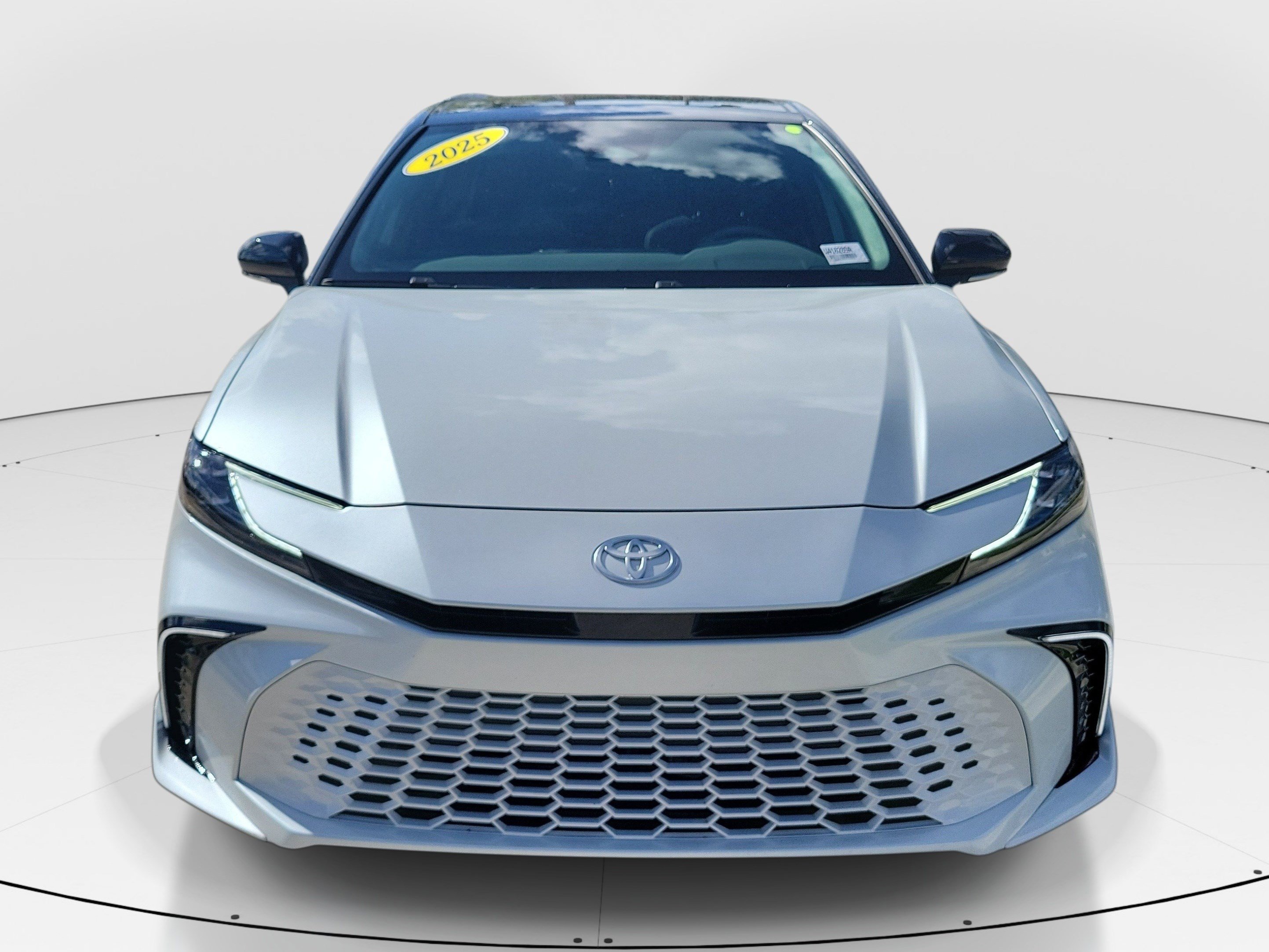 Certified 2025 Toyota Camry XSE FWD image 2