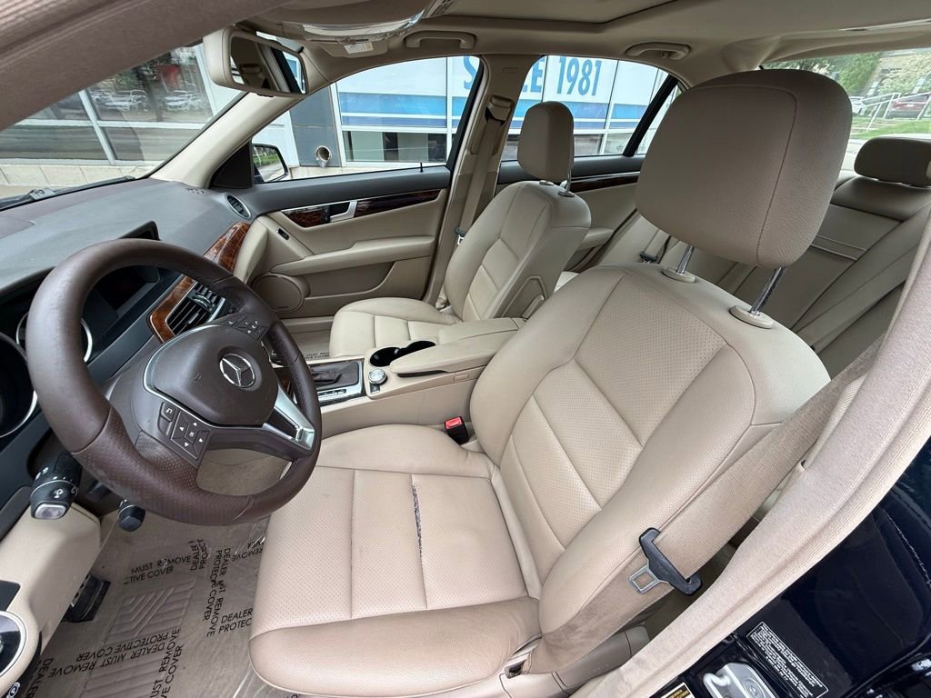 Used 2013 Mercedes-Benz C 300 4MATIC Sedan image 7