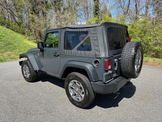 Used 2016 Jeep Wrangler Sport image 8