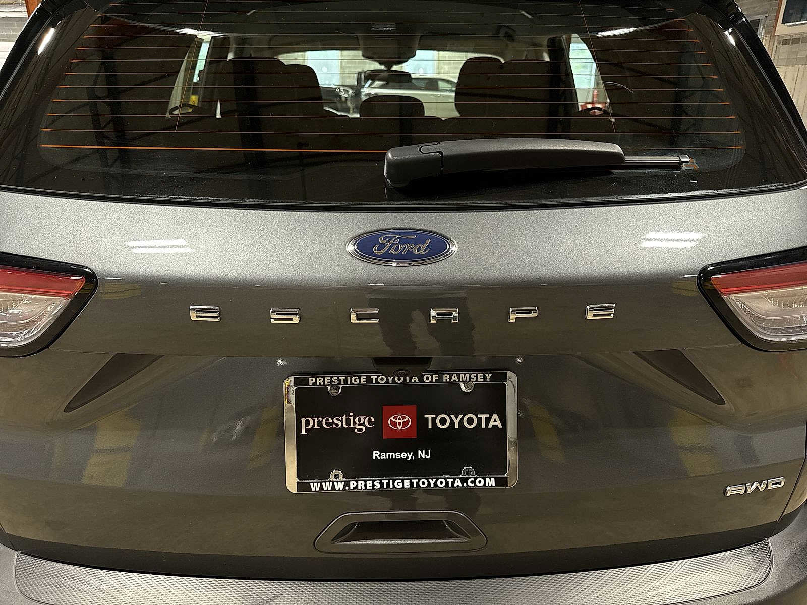 Used 2022 Ford Escape S image 22