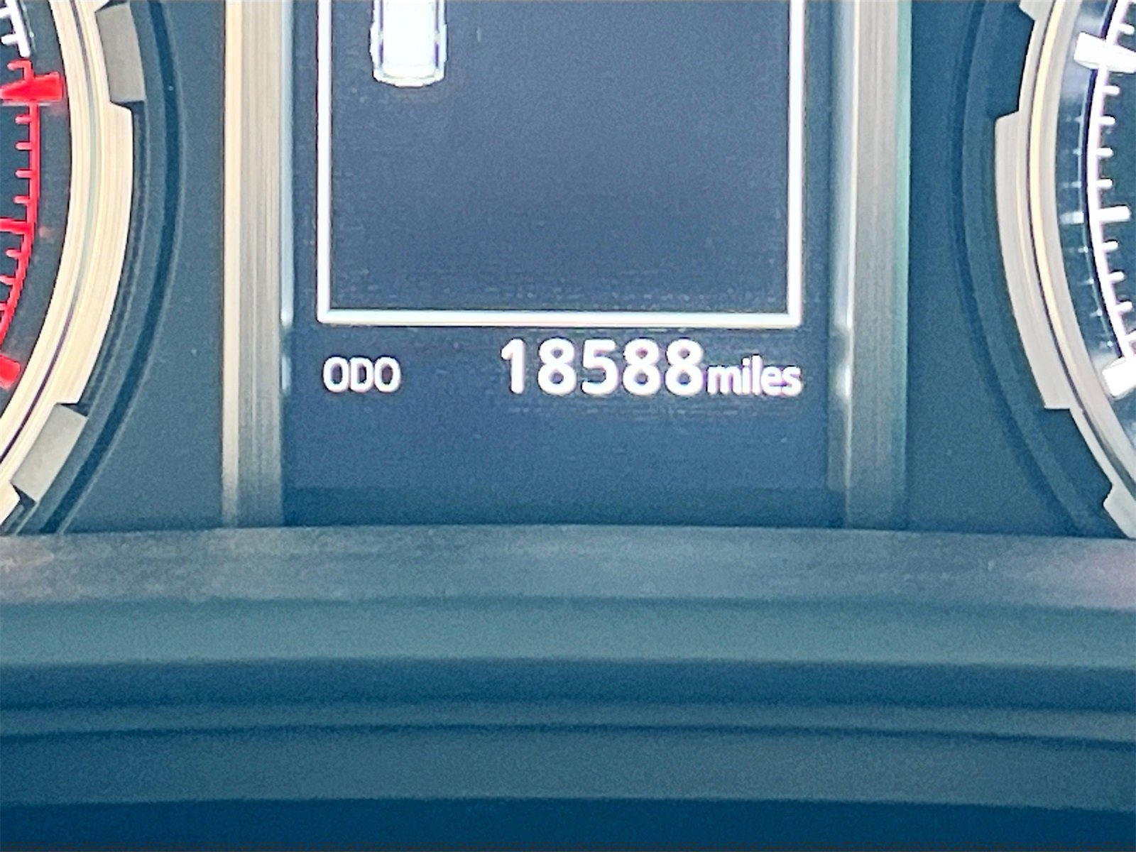 Used 2023 Toyota 4Runner Limited image 12