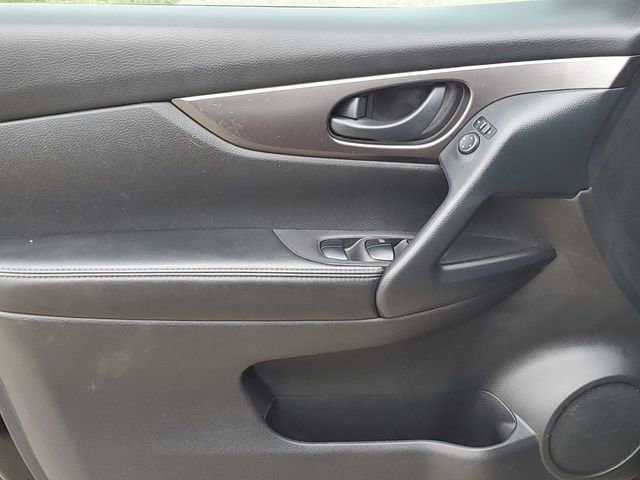 Used 2021 Nissan Rogue Sport S image 20