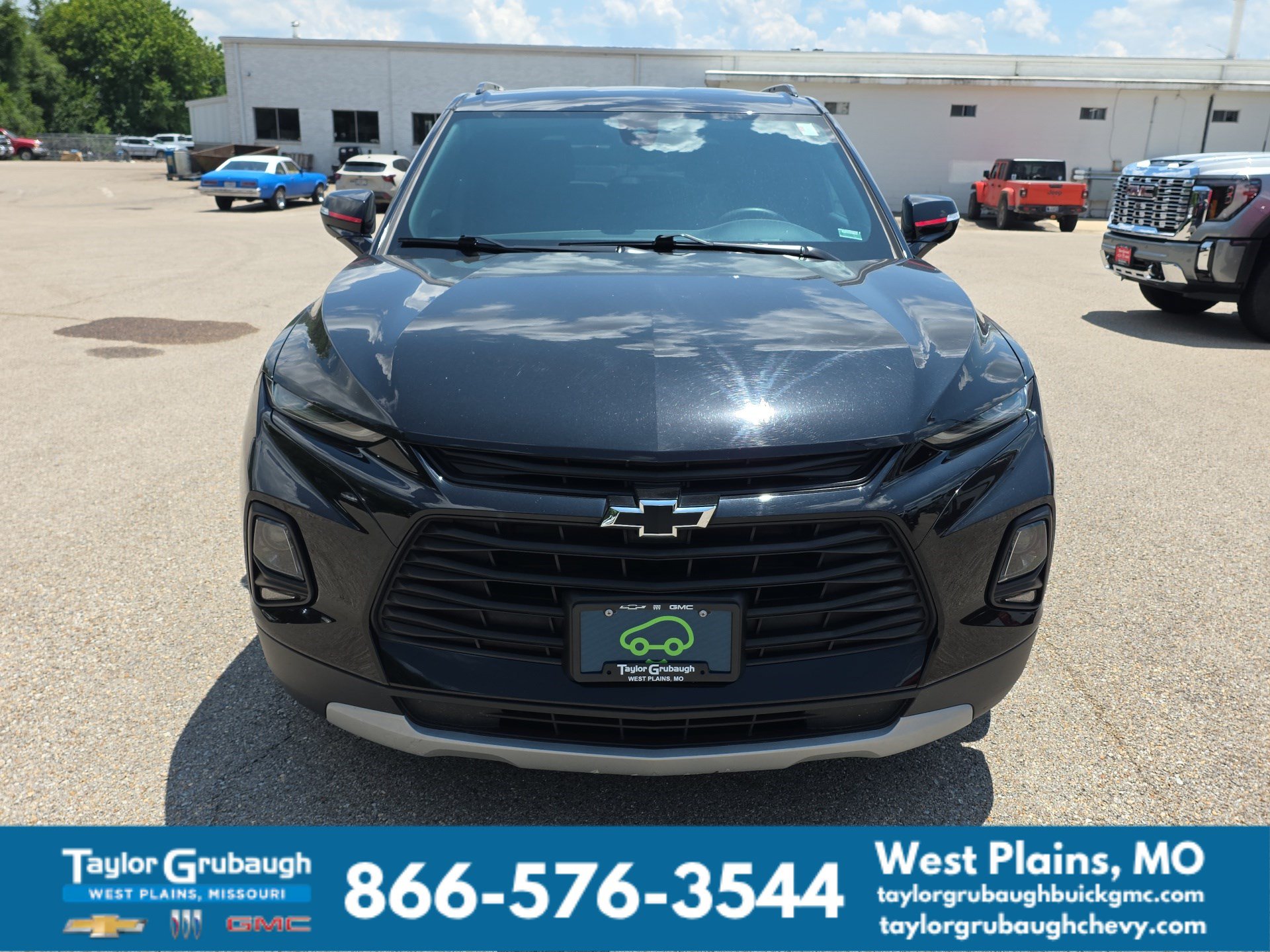 Used 2021 Chevrolet Blazer LT w/ Redline Edition AWD/4WD image 3