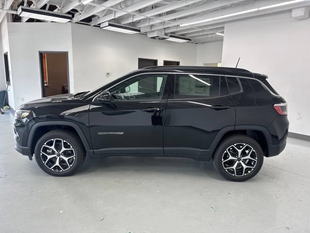 New 2026 Jeep Compass Limited AWD/4WD image 4