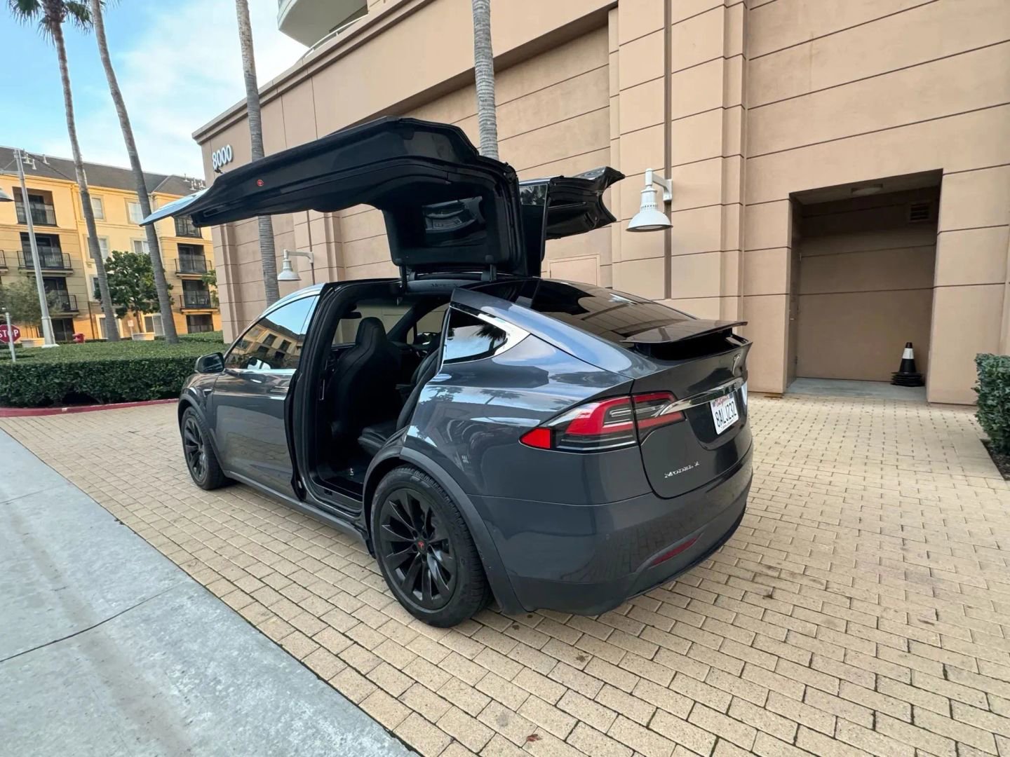 Used 2017 Tesla Model X 90D image 7