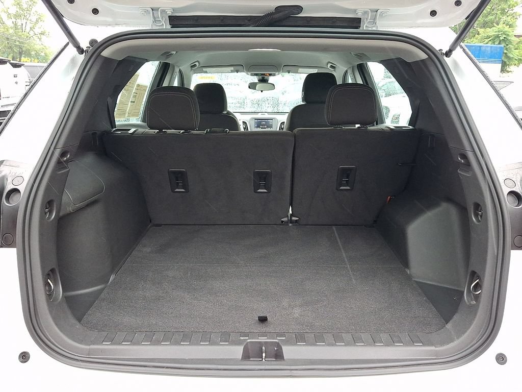 Certified 2023 Chevrolet Equinox LS FWD image 28