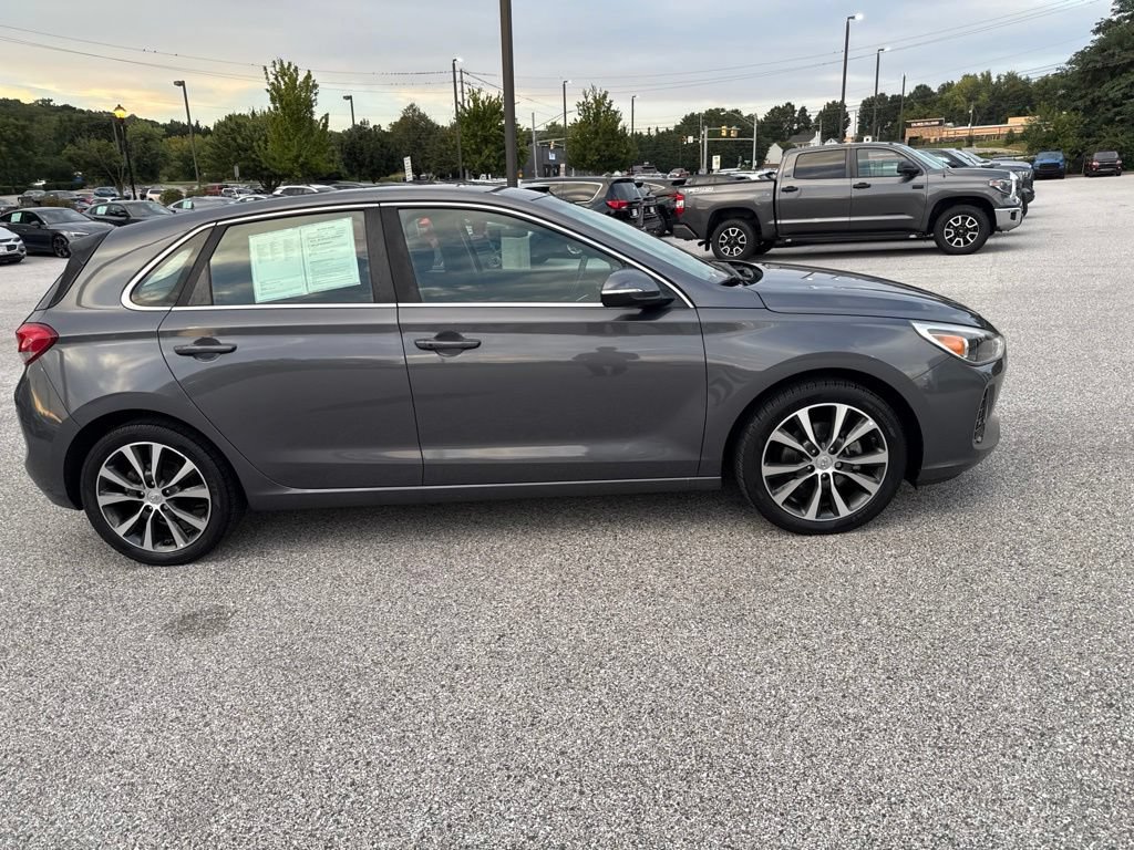 Used 2018 Hyundai Elantra GT w/ Style Package 02 FWD image 3
