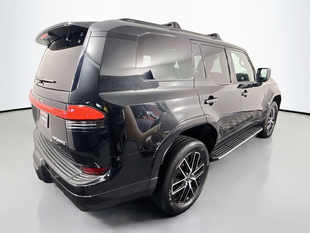 Used 2024 Lexus GX 550 w/ Accessory Package (2T) AWD/4WD image 5