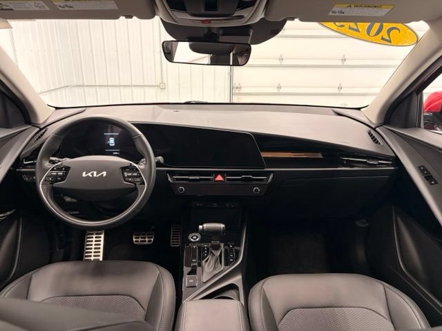 Used 2023 Kia Niro EX Touring FWD image 13