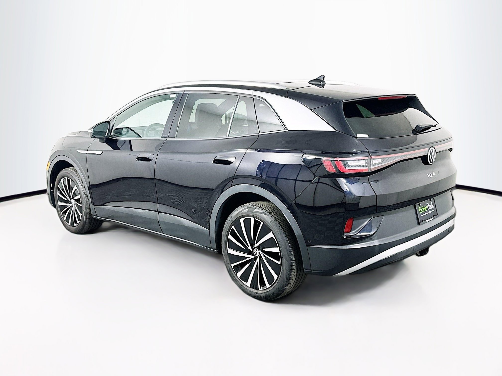 Used 2023 Volkswagen ID.4 Pro S Plus AWD/4WD image 5
