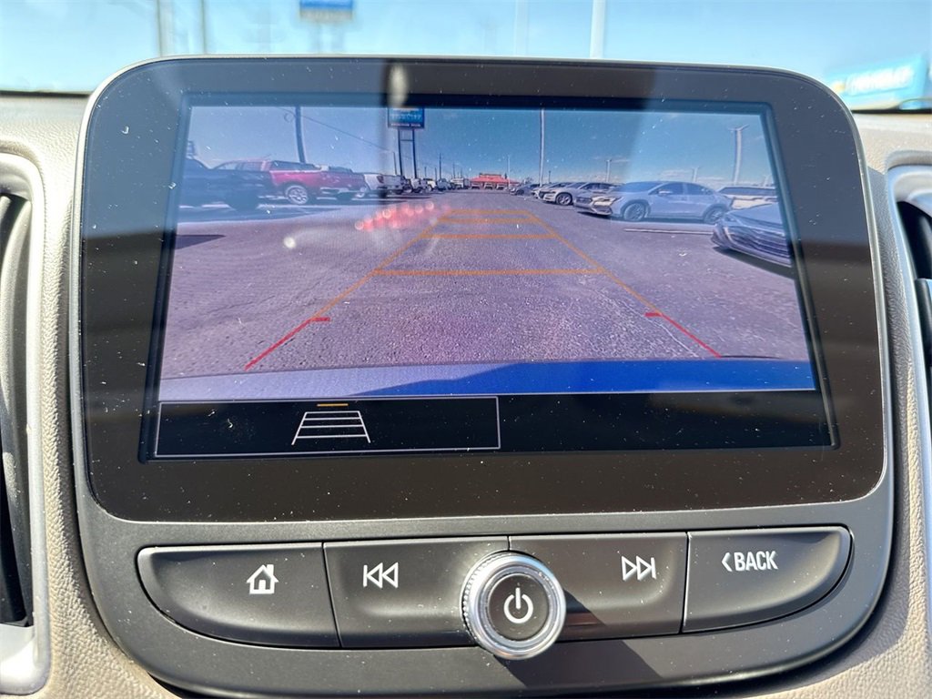 Used 2025 Chevrolet Malibu LT image 17