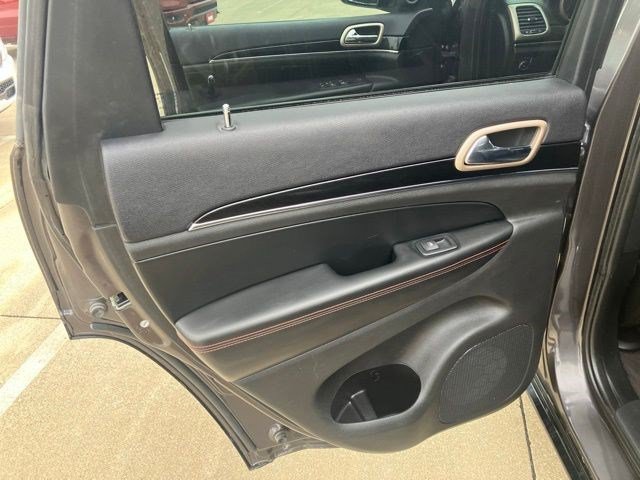 Used 2016 Jeep Grand Cherokee Limited 75th Anniversary AWD/4WD image 20