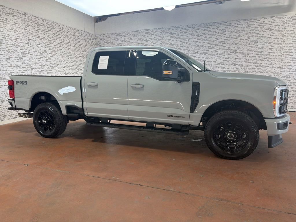 Used 2025 Ford F350 Lariat w/ Black Appearance Package AWD/4WD image 8