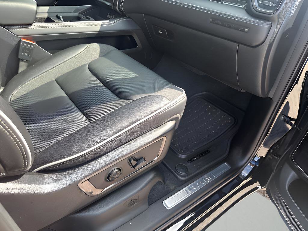 Used 2025 RAM 1500 Limited w/ Off Road Group image 16