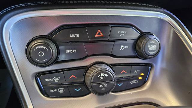 Used 2019 Dodge Challenger SXT RWD image 19