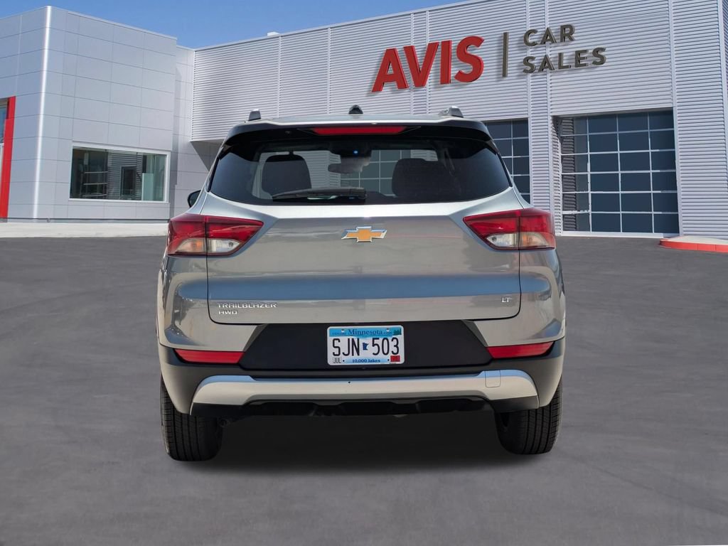 Used 2025 Chevrolet TrailBlazer LT AWD/4WD image 7