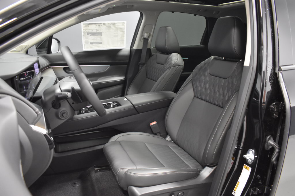 New 2026 Nissan Murano Platinum w/ Cargo Package AWD/4WD image 5