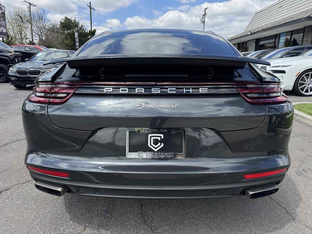 Used 2020 Porsche Panamera image 6