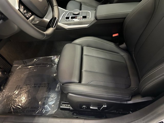 Used 2025 BMW 330i xDrive Sedan w/ Premium Package image 27