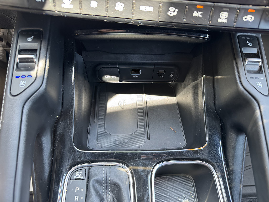 Used 2023 Kia Telluride EX w/ EX Captain's Chair Package AWD/4WD image 20