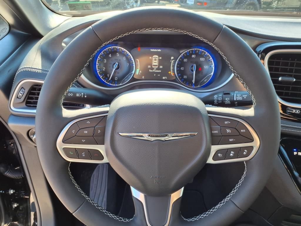 New 2026 Chrysler Pacifica Select image 10