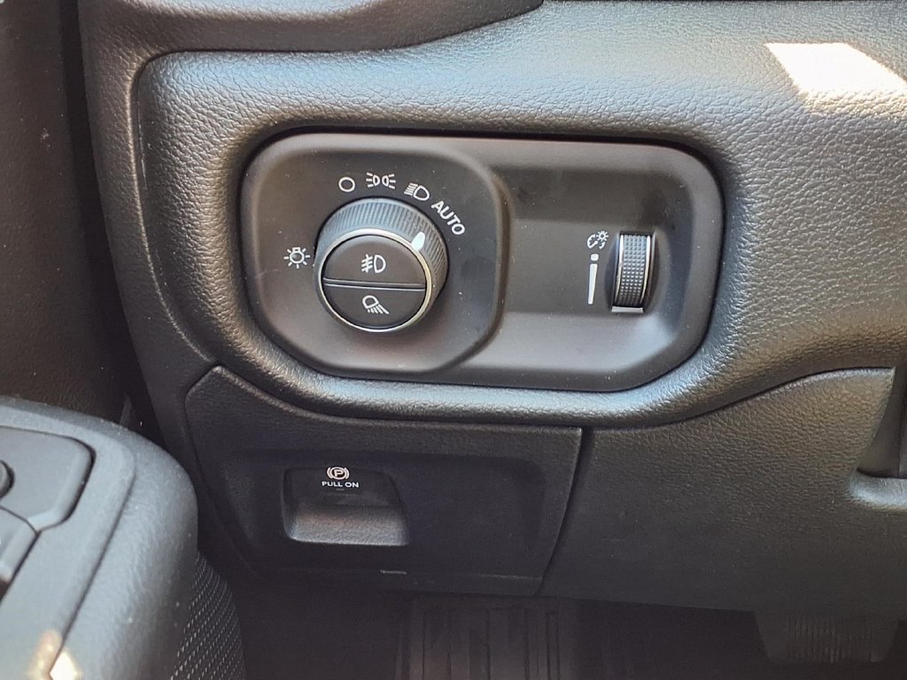 New 2026 RAM 1500 Big Horn AWD/4WD image 16