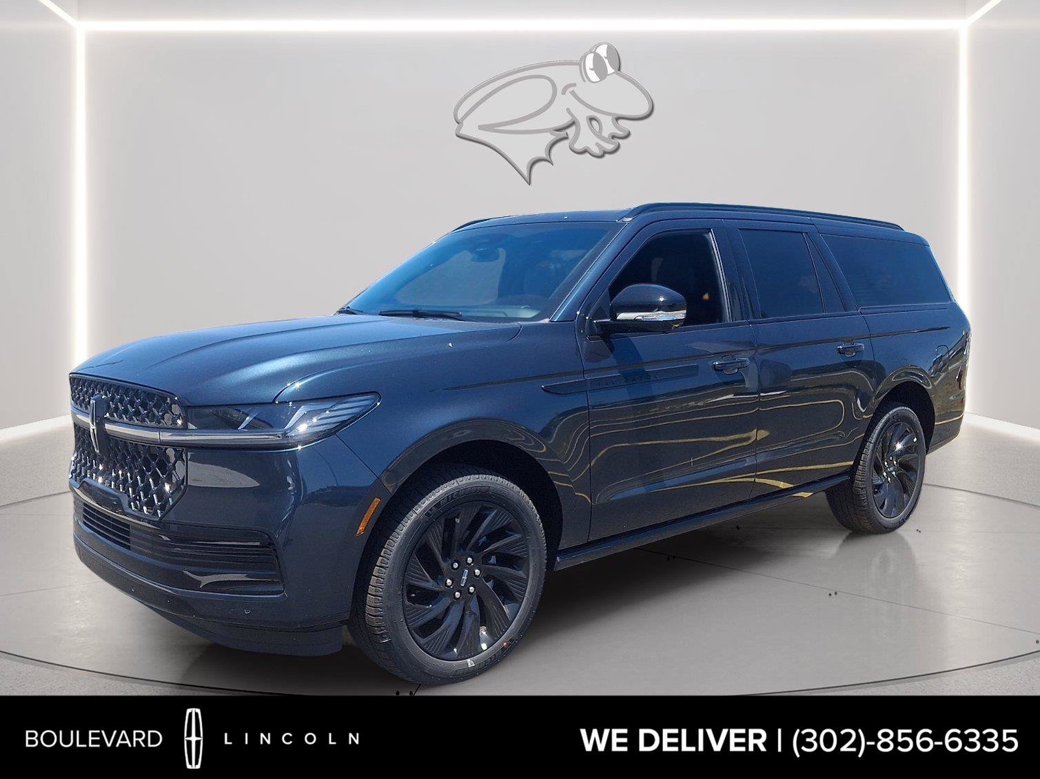 New 2026 Lincoln Navigator L Reserve w/ Jet Appearance Package AWD/4WD image 1