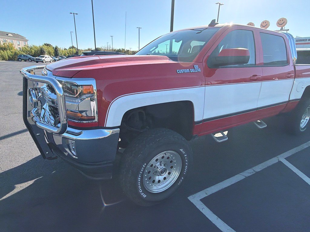 Used 2018 Chevrolet Silverado 1500 LT w/ All Star Edition AWD/4WD image 6