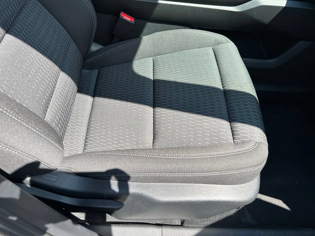 Used 2026 Chevrolet Equinox LT AWD/4WD image 35