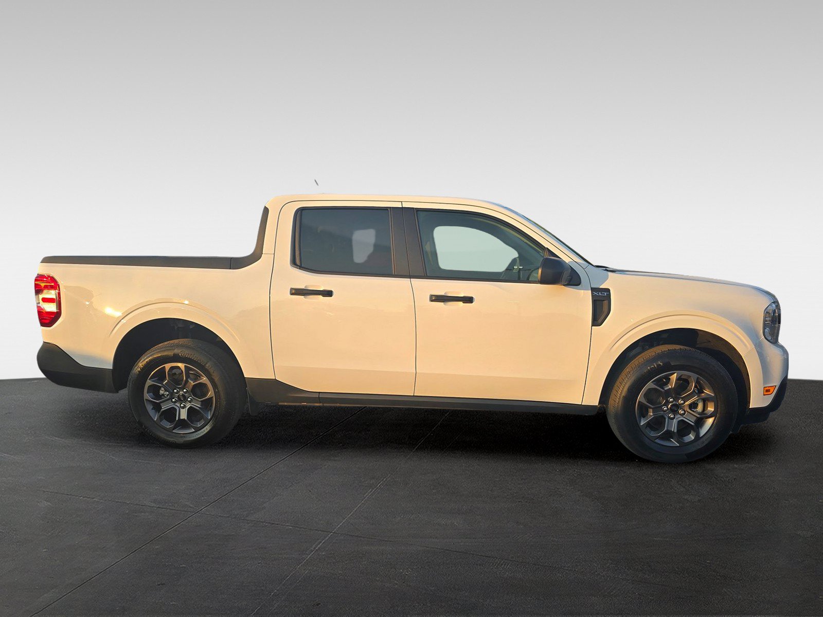 Used 2024 Ford Maverick XLT w/ Equipment Group 300A Standard AWD/4WD image 4