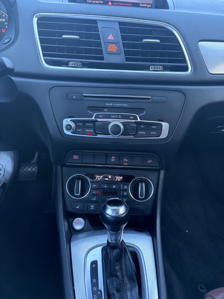 Used 2018 Audi Q3 2.0T Premium w/ Convenience Package FWD image 12
