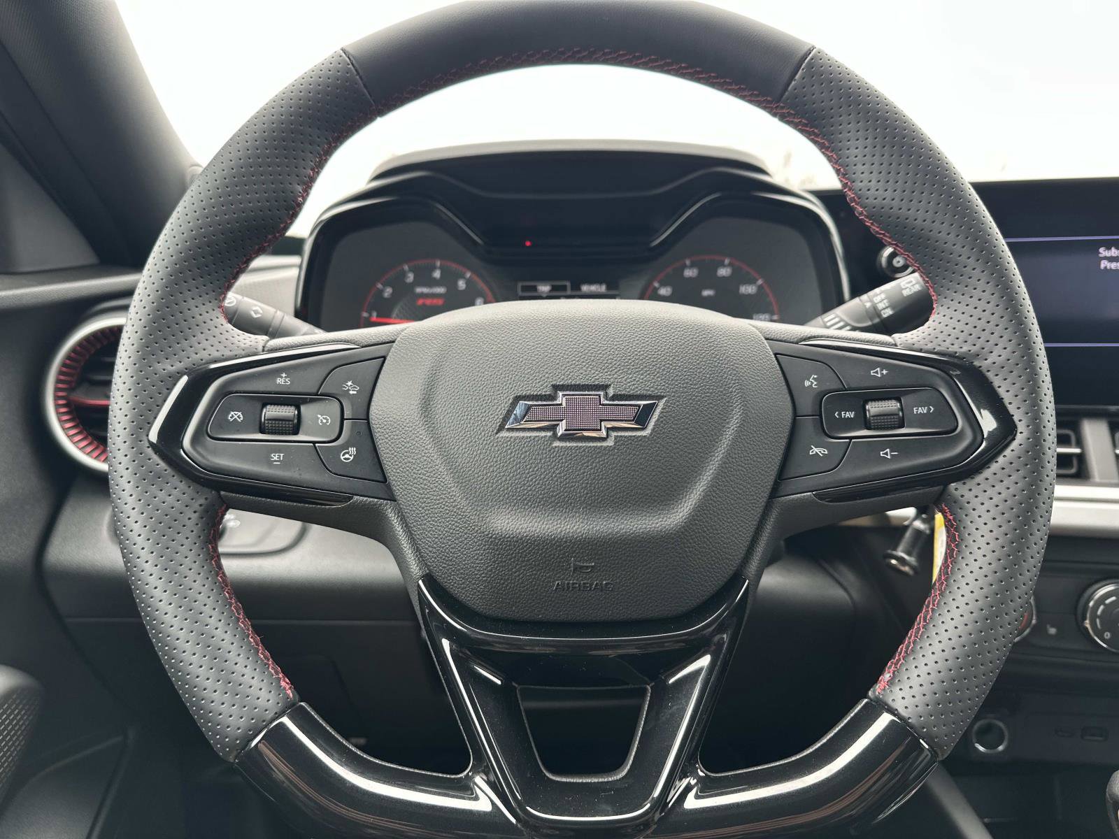 Certified 2024 Chevrolet Trax RS w/ Driver Confidence Package image 19