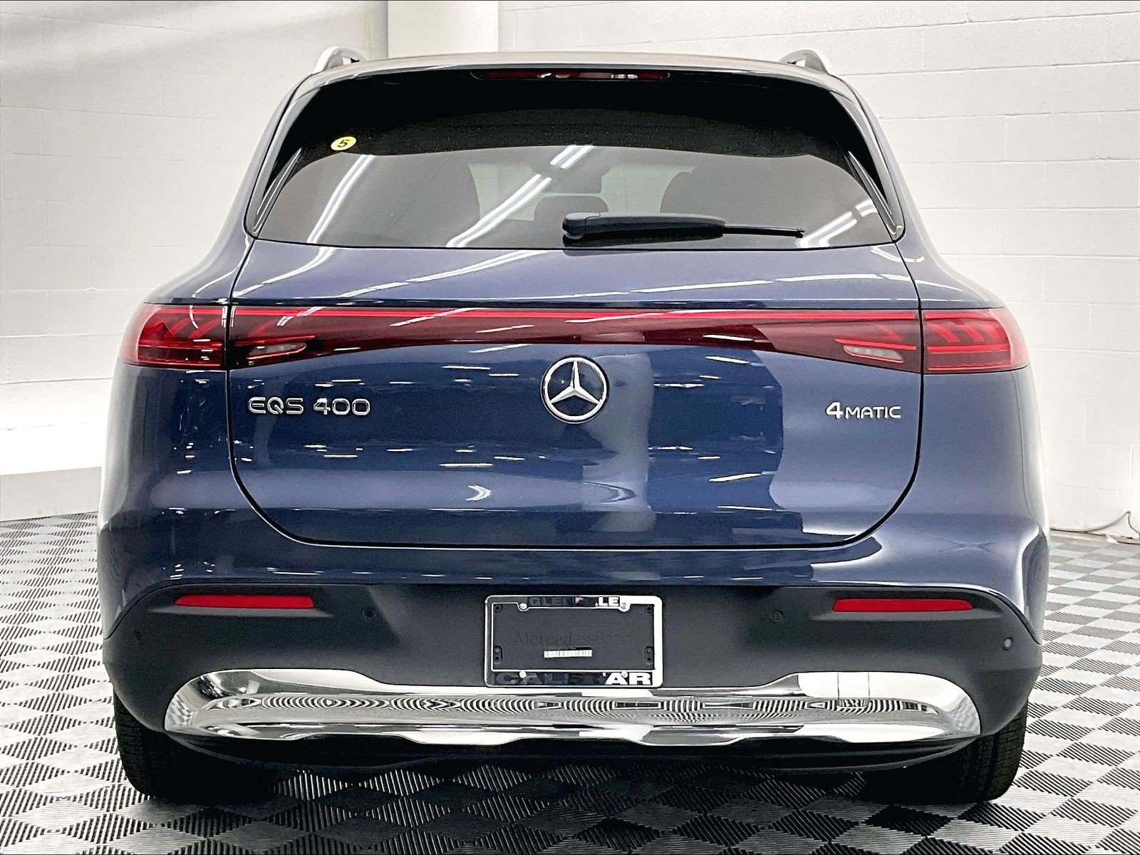 New 2026 Mercedes-Benz EQS 400 4MATIC SUV image 3