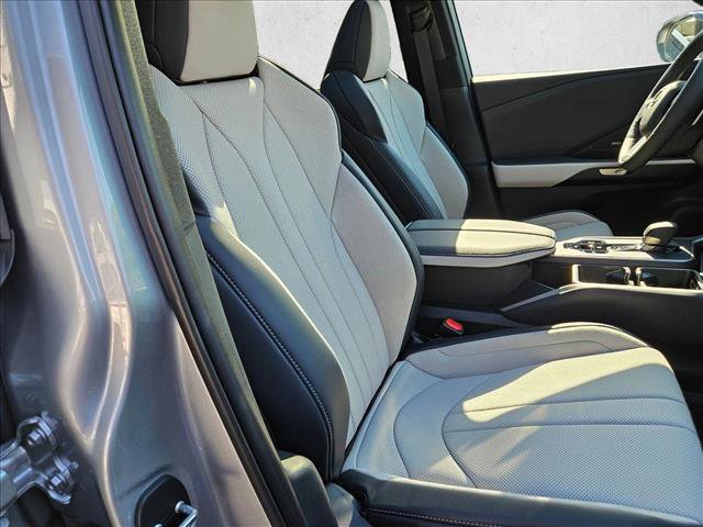 Used 2025 Lexus TX 500h AWD image 23