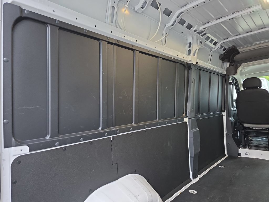 Used 2025 RAM ProMaster 2500 w/ Convenience Group FWD image 15