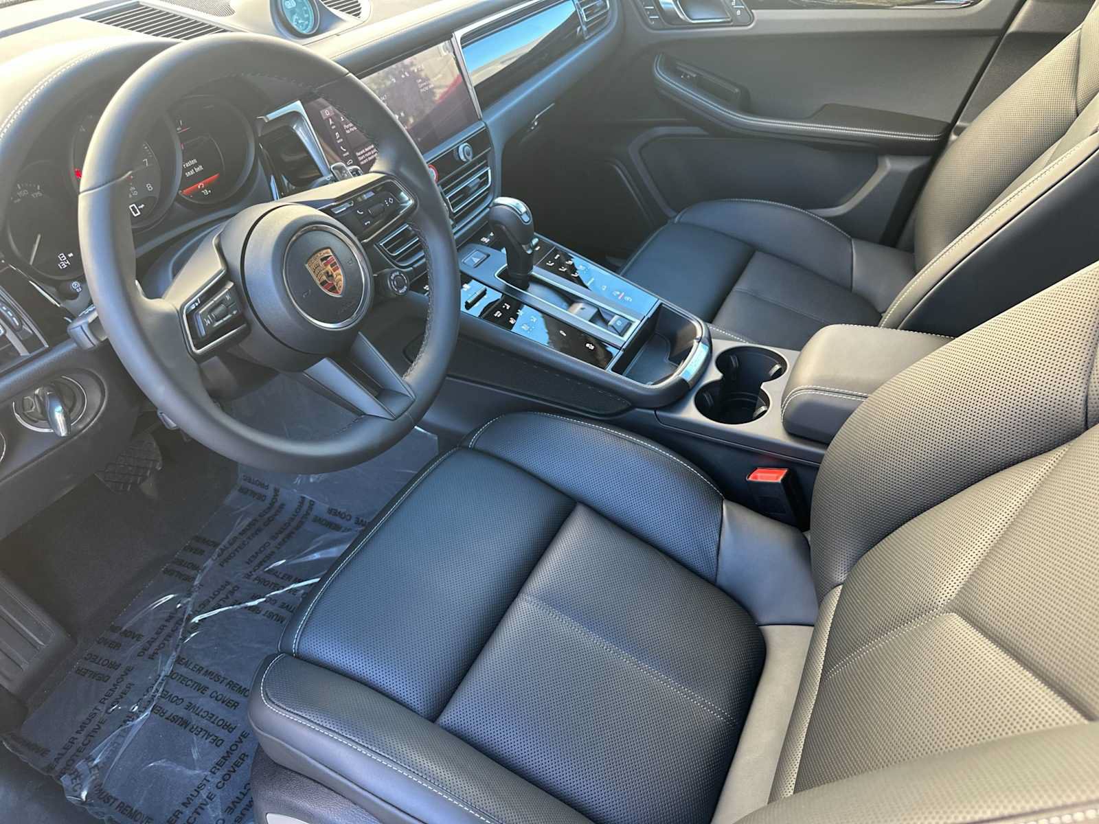 New 2026 Porsche Macan S AWD/4WD image 4