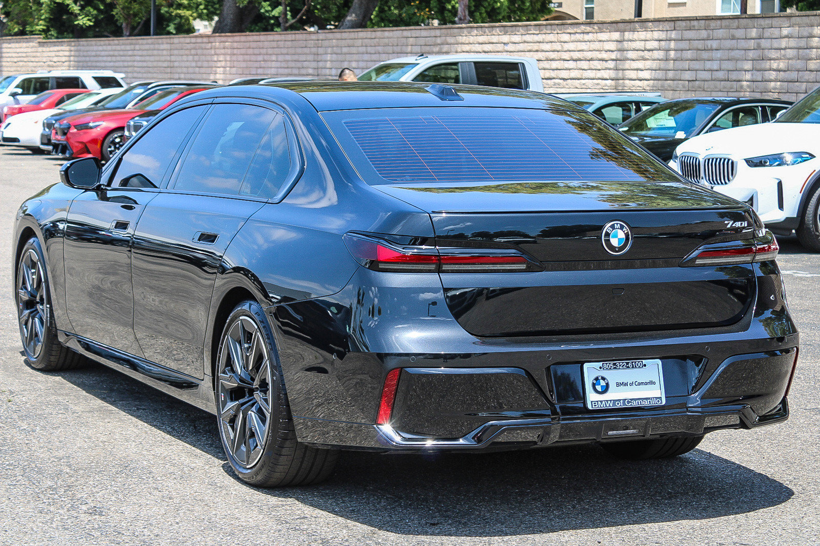 Certified 2025 BMW 740i w/ Premium Package RWD image 4