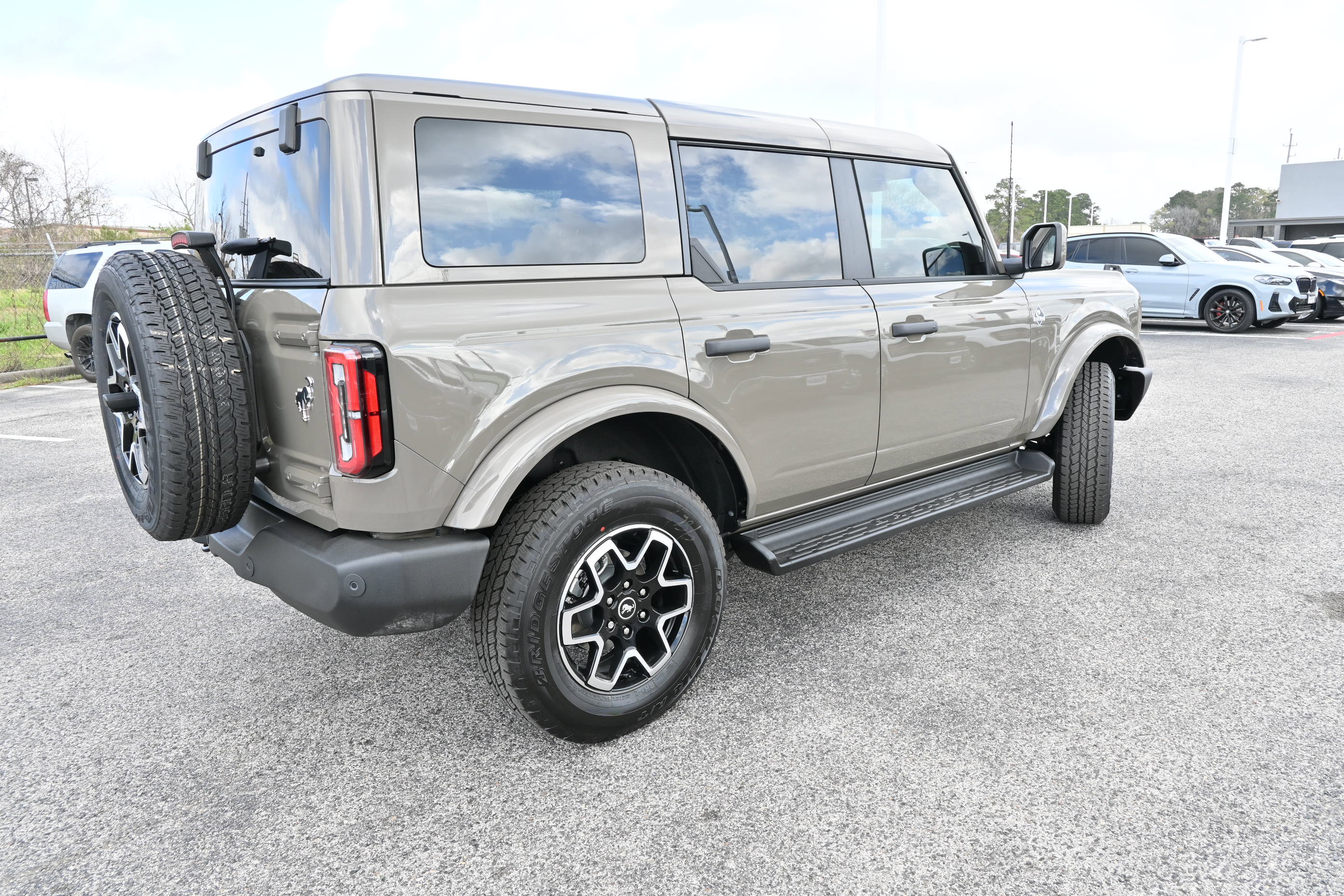 New 2026 Ford Bronco Outer Banks image 2