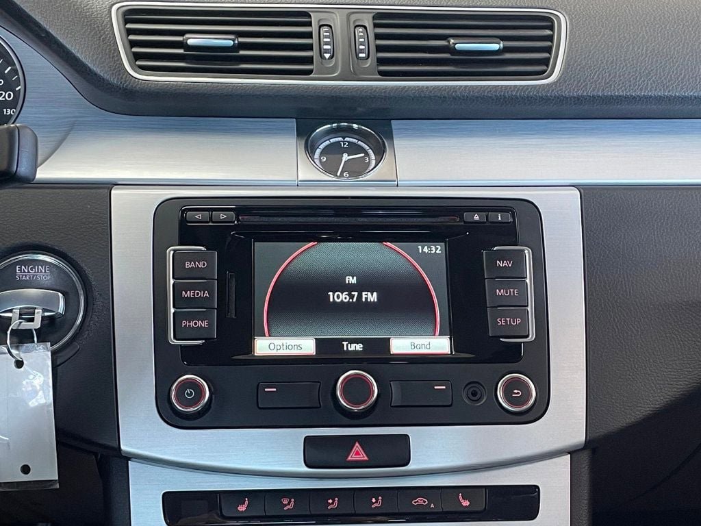 Used 2013 Volkswagen CC R-Line FWD image 27