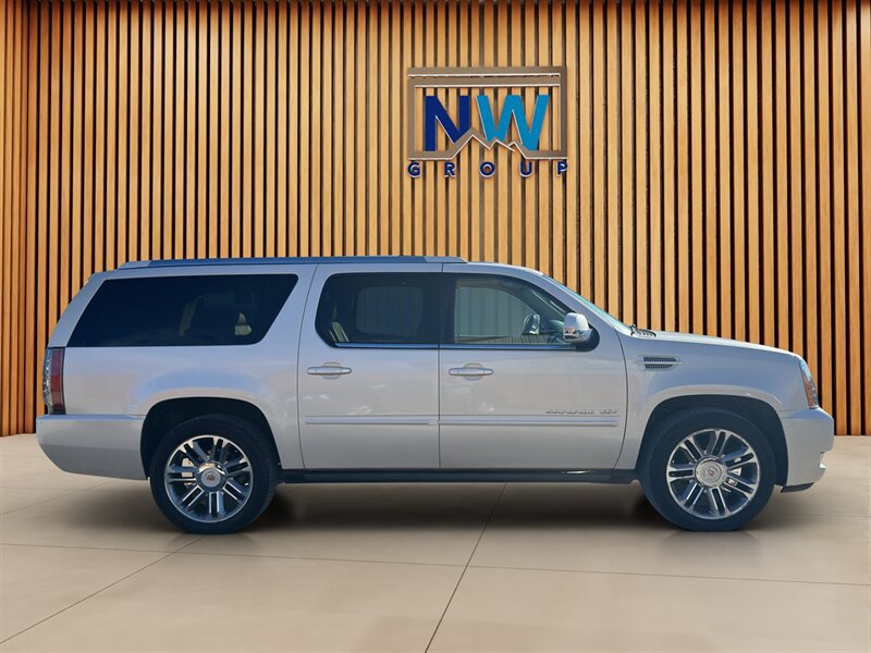 Used 2014 Cadillac Escalade ESV Premium AWD/4WD image 41