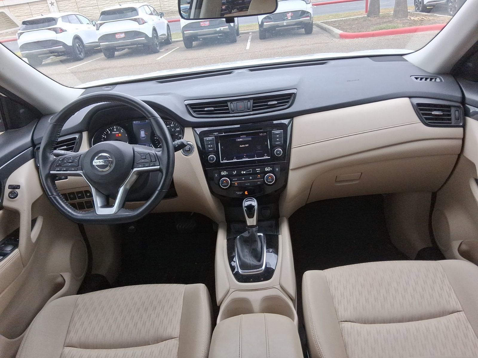 Used 2020 Nissan Rogue SV FWD image 10
